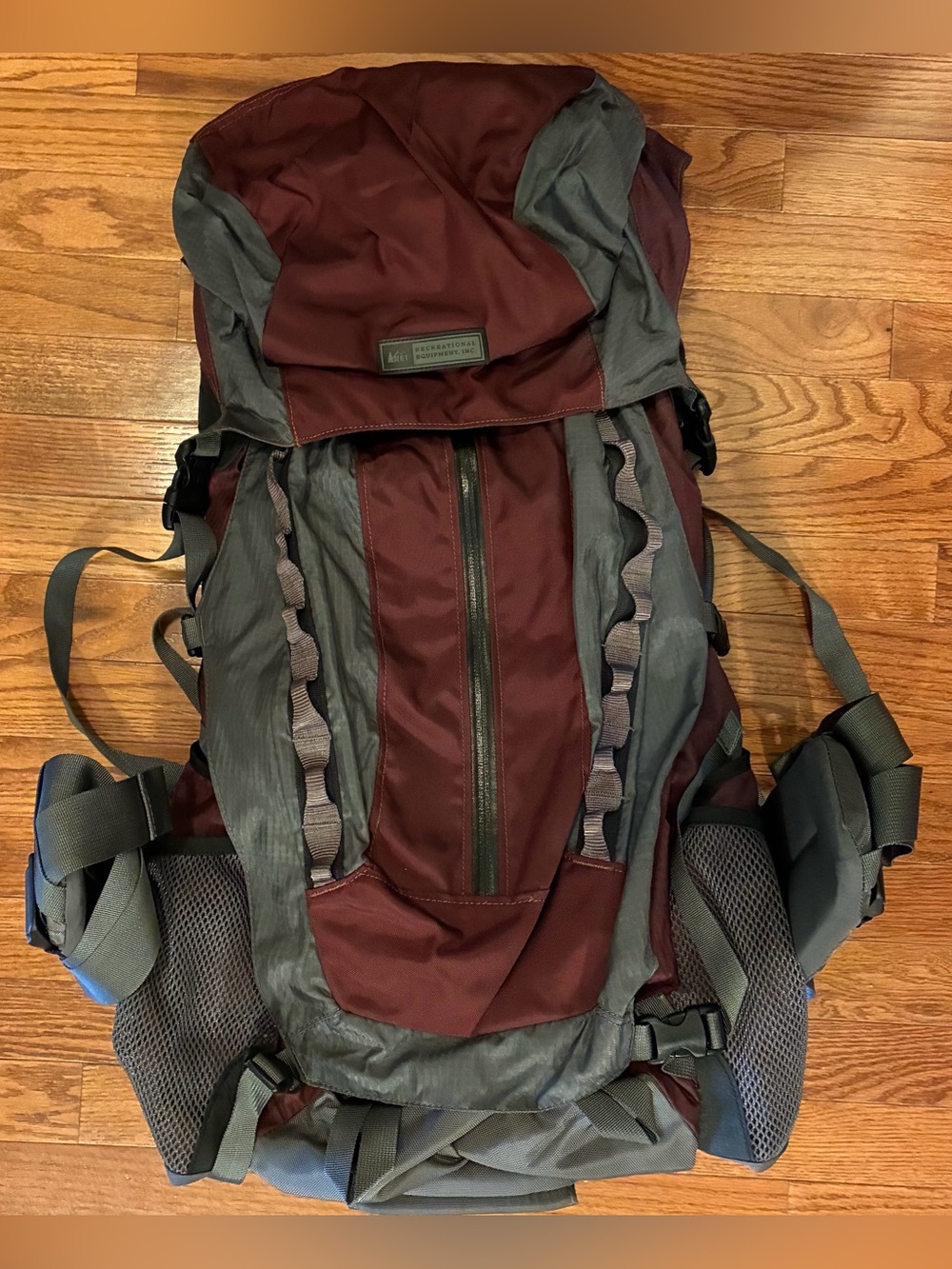 REI Hiking Backpack (Internal Frame) Burgundy/Gray Women’s New W/O Tags